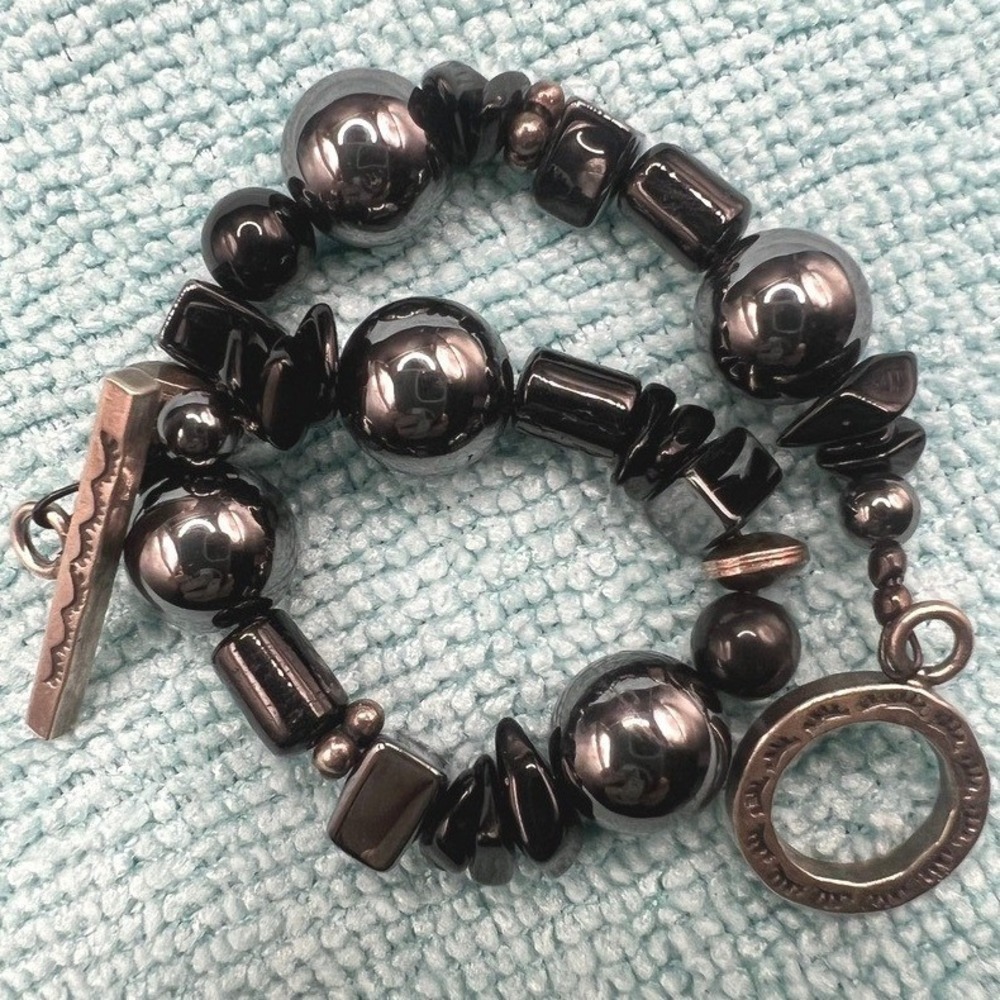 Magnetic Hematite Bracelet Onyx Toggle Clasp Geometric Shapes 6.25" Silver Tone